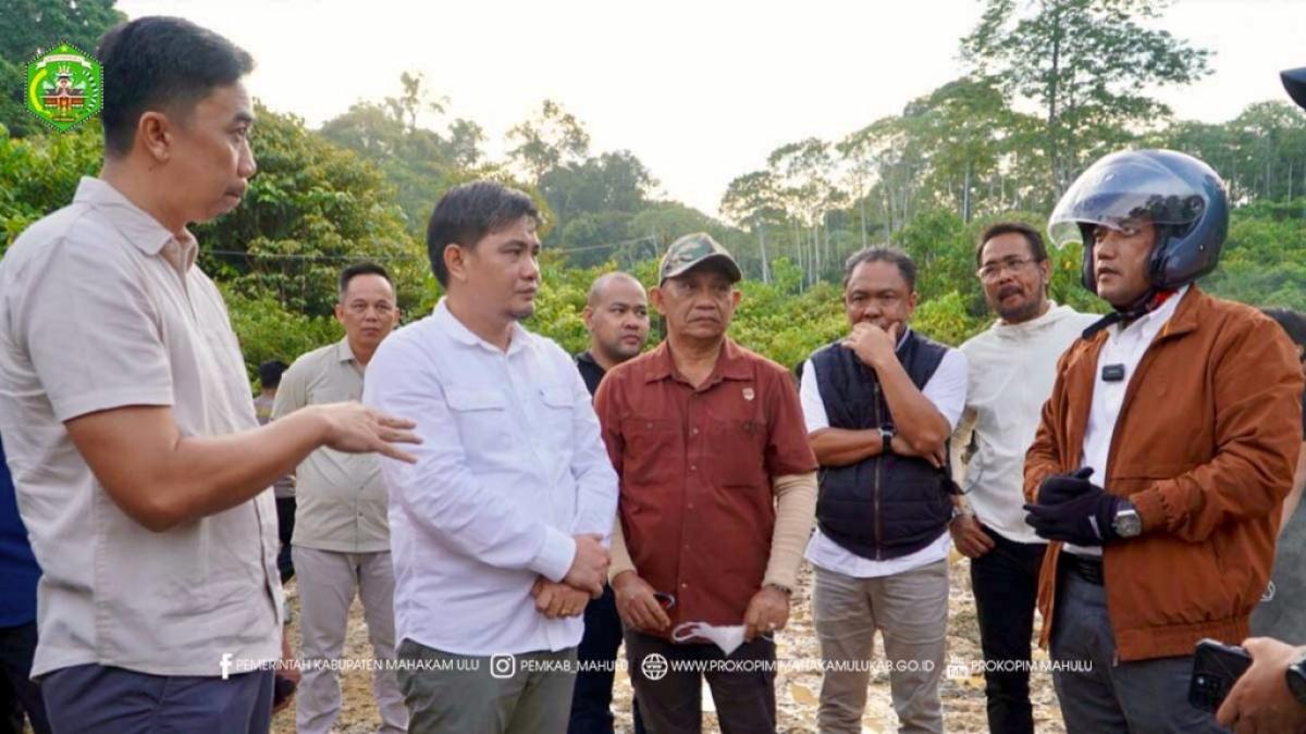 Wabup Mahulu Dampingi Wagub Kaltim Tinjau Progres Pembangunan Jalan Darat Kutai Barat – Mahulu